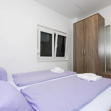 Maris Apartmán Sveti Filip i Jakov