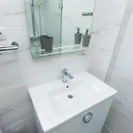 Apartament Maris *